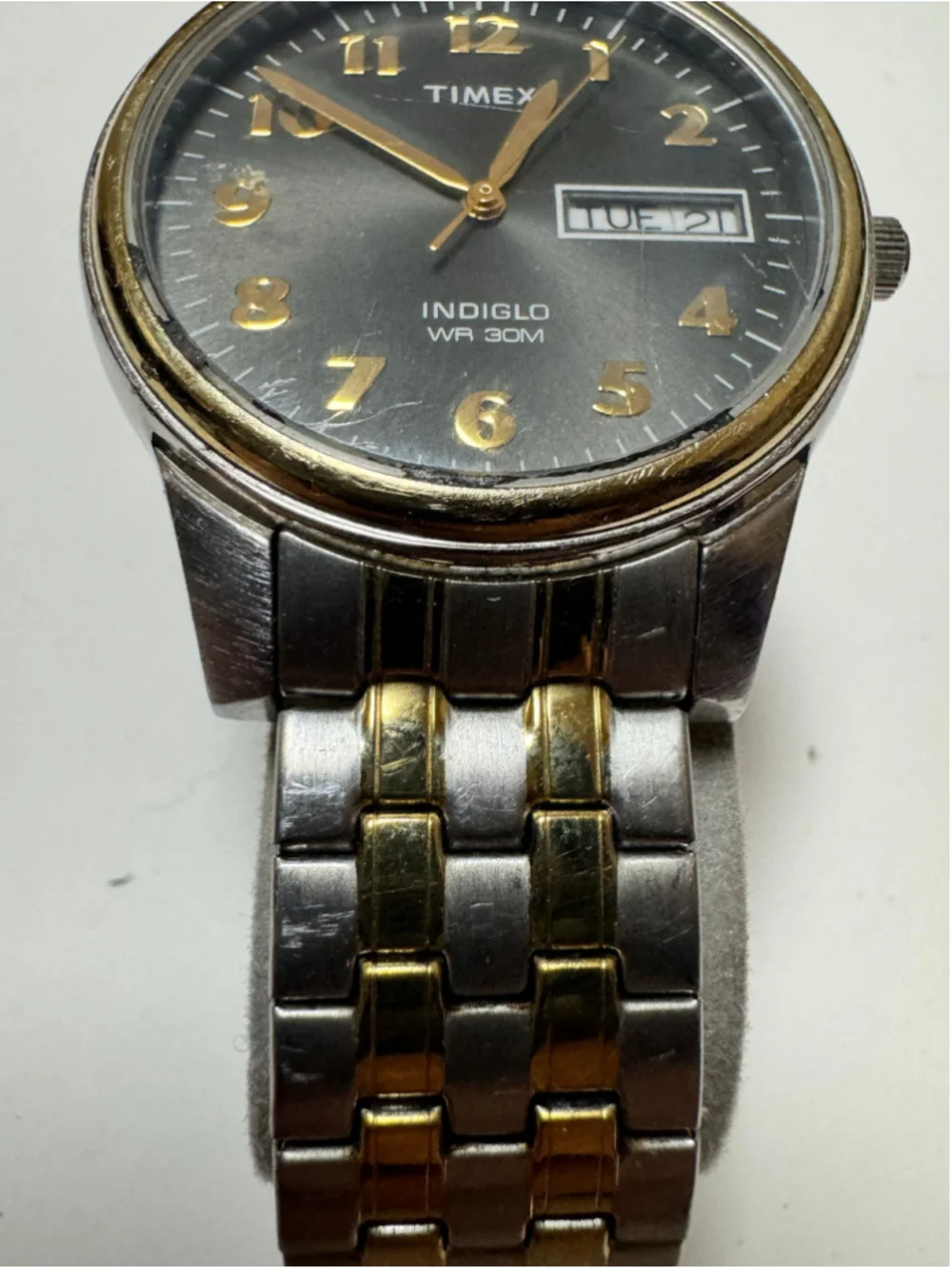 Timex Indiglo Men’s Stainless Steel Back Water Resistant 30M Black Dial 35mm